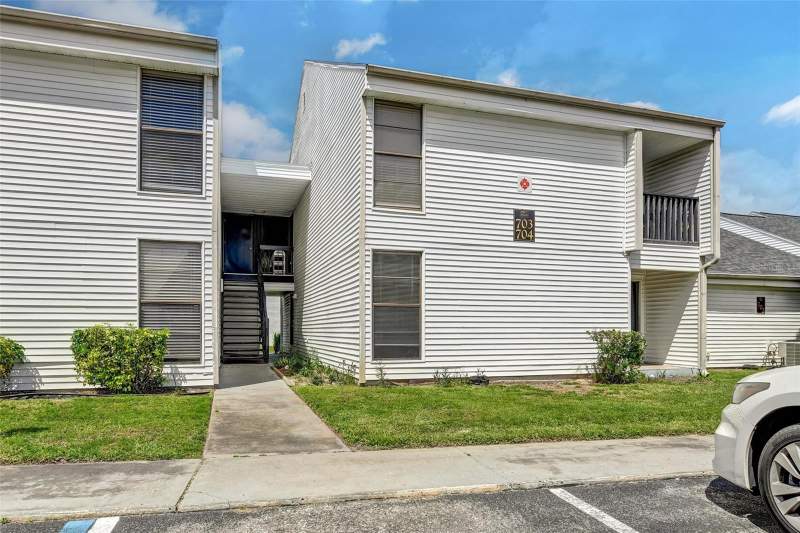 2 bedroom Condominium at 704 Haven Place #704, Palms Of Tarpon Spgs The Condo, Tarpon Springs — photo 2