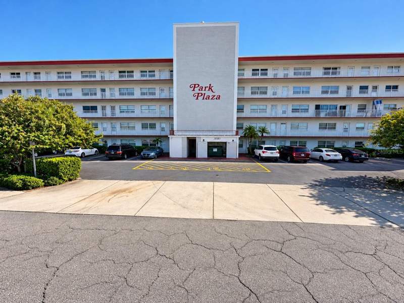 2 bedroom Condominium at 5060 76th Avenue #111, Park Plaza Apts Condo, Pinellas Park — photo 2