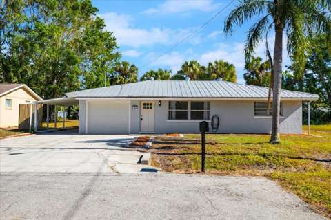 6243 Carlton Avenue, home for sale in Sarasota 34231