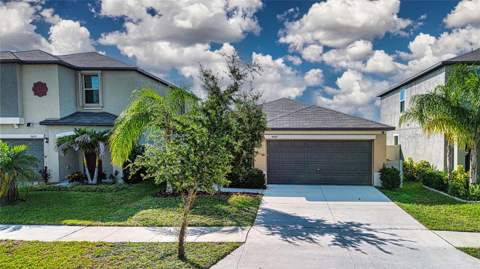 9437 Lemon Drop Loop, Sun City Center FL - photo 10 of 87