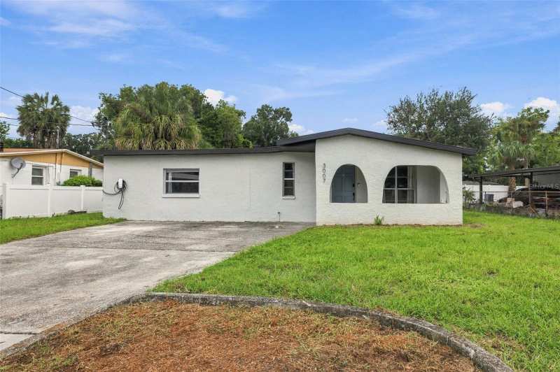 4 bedroom Single Family Residence at 3007 N 42nd Street, Highland Pines Rev, Tampa — photo 1