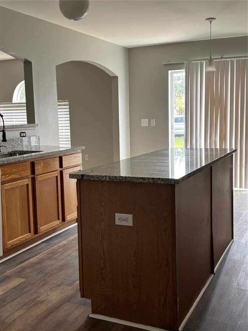 4 bedroom Single Family Residence at 11102 Summer Star Drive, South Fork Unit 4, Riverview — photo 4