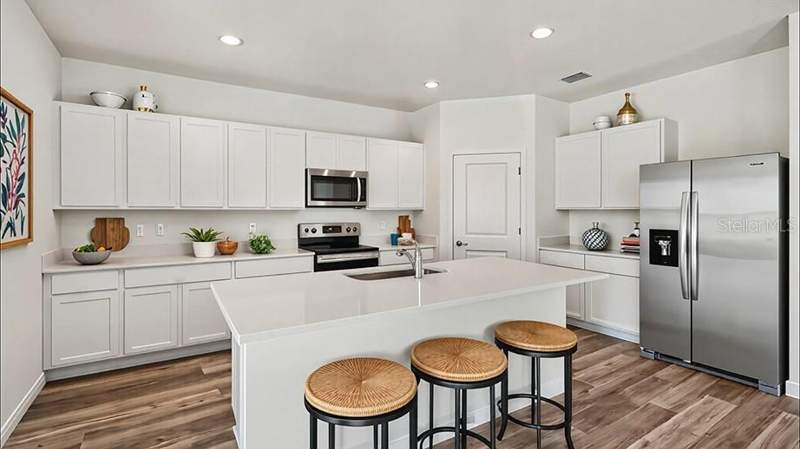 5 bedroom Single Family Residence at 17048 NW 180th Terrace, Briarwood, Alachua — photo 2