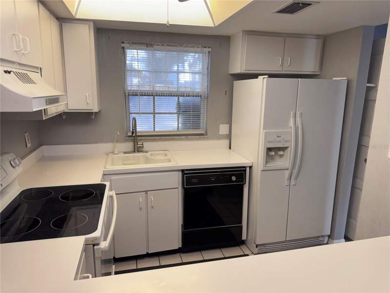 2 bedroom Condominium at 1201 N McMullen Booth Road, Kapok Manor Condo, Clearwater — photo 5