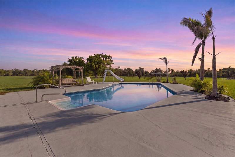 4 bedroom Single Family Residence at 15710 COLDING LOOP, TAYLORS CREEK CROSSING, WIMAUMA — photo 4