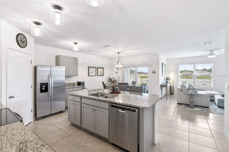 4 bedroom Single Family Residence at 5634 Winona Drive, Summerly Ph 3, St Cloud — photo 3