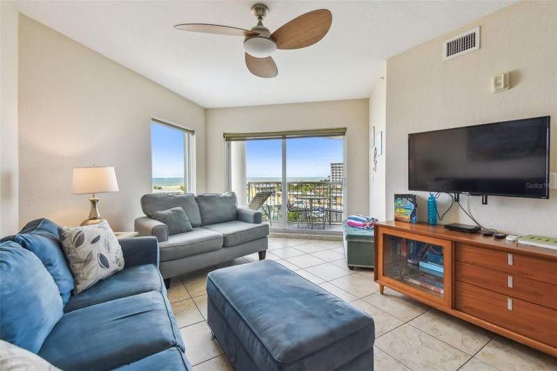 2 bedroom Condo - Hotel at 11605 Gulf Boulevard #506, Crystal Palms Bch Resort At Treasure Island Condo, Treasure Island — photo 4