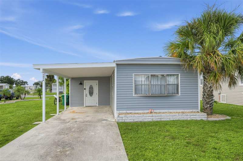 2 bedroom Manufactured Home at 7578 Silage Circle, Village Holiday Lake, Port Charlotte — photo 1