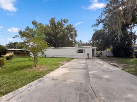 409 Berwick Avenue, home for sale in Temple Terrace 33617