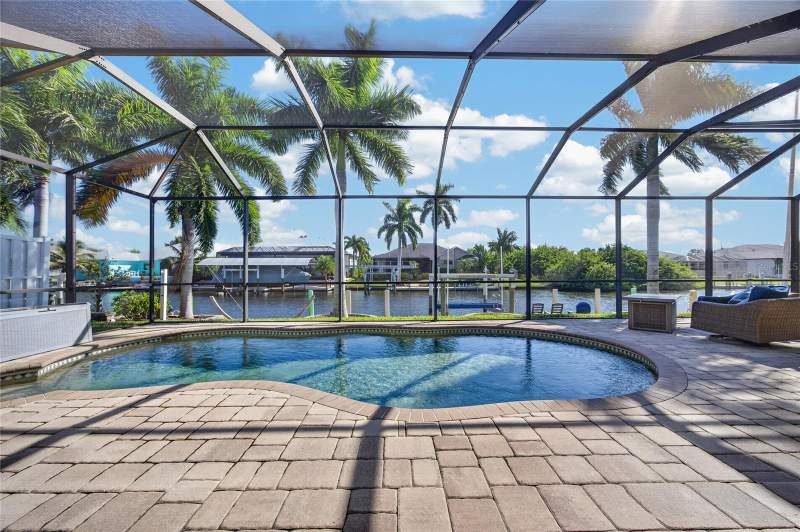 3 bedroom Single Family Residence at 8376 Antwerp Circle, Port Charlotte Sec 093, Port Charlotte — photo 4