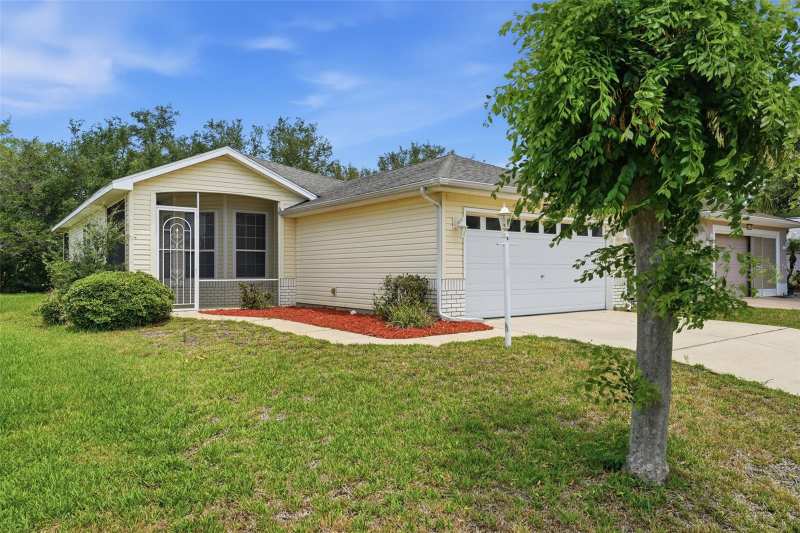 3 bedroom Single Family Residence at 4962 Rainbow Trout Road, Tavares Royal Harbor Ph 05, Tavares — photo 1