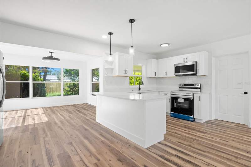 2 bedroom Single Family Residence at 6116 52nd Avenue, Kenneth City, Kenneth City — photo 3