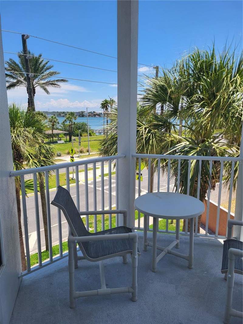 1 bedroom Condominium at 17960 Gulf Boulevard #101, Sunset Reef, Redington Shores — photo 4