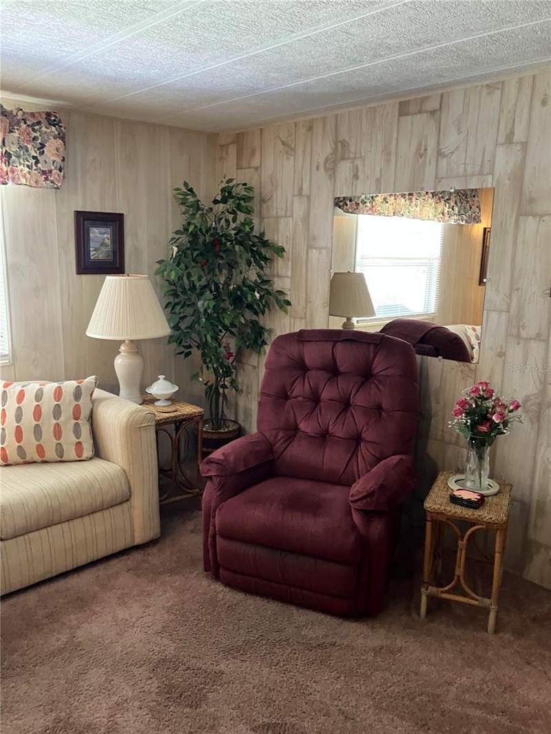 2 bedroom Manufactured Home at 4721 Burney Drive, Tanglewood Mobile Village, Holiday — photo 2