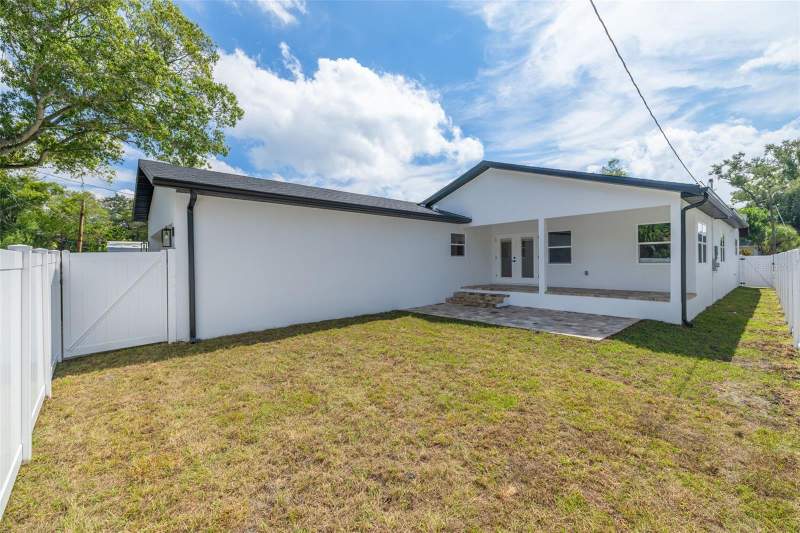 3 bedroom Single Family Residence at 2725 4th Avenue, Colonial Place Rev, St Petersburg — photo 4