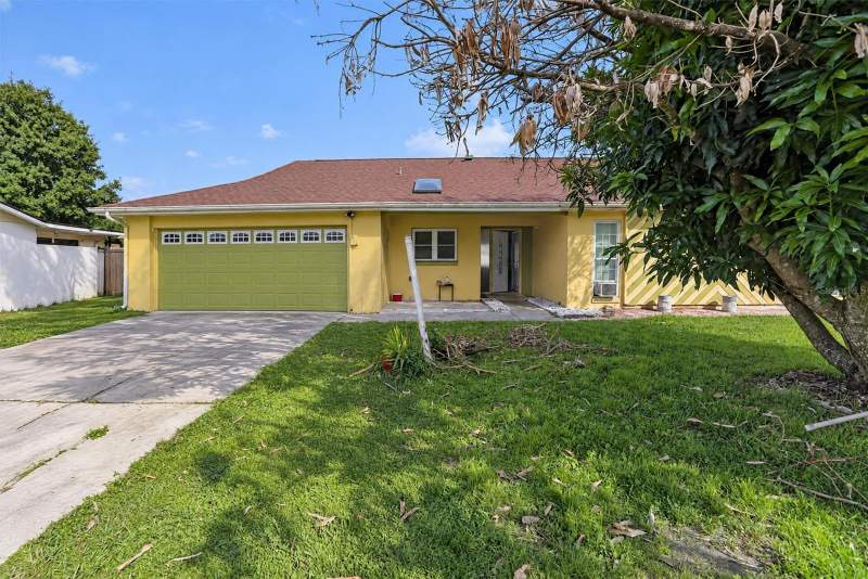 4 bedroom Single Family Residence at 651 Elderwood Court, Bvl Unit 7 3rd Add, Kissimmee — photo 2