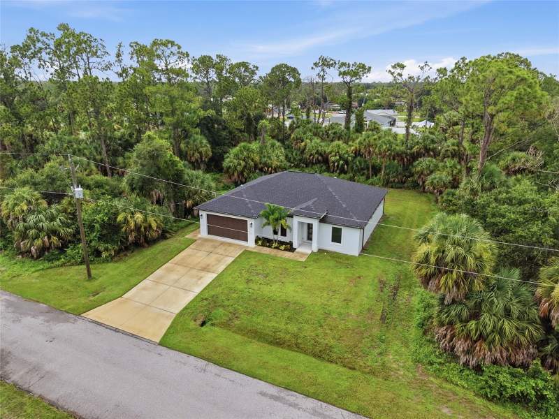 3 bedroom Single Family Residence at 14390 Maddock Avenue, Port Charlotte Sec 048, Port Charlotte — photo 5