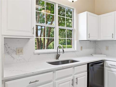 1256 Avenida De Las Casas, Lady Lake FL - photo 8 of 26