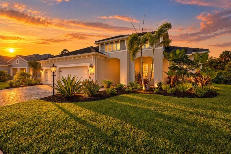 3 bedroom Single Family Residence at 21221 Holmes Circle, Grand Palm, Venice — photo 2