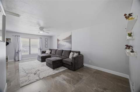 7003 Larimer Court, Tampa FL - photo 7 of 34