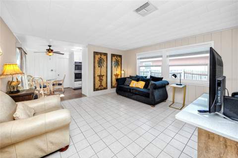 6210 4th Avenue, St Petersburg FL - photo 9 of 44