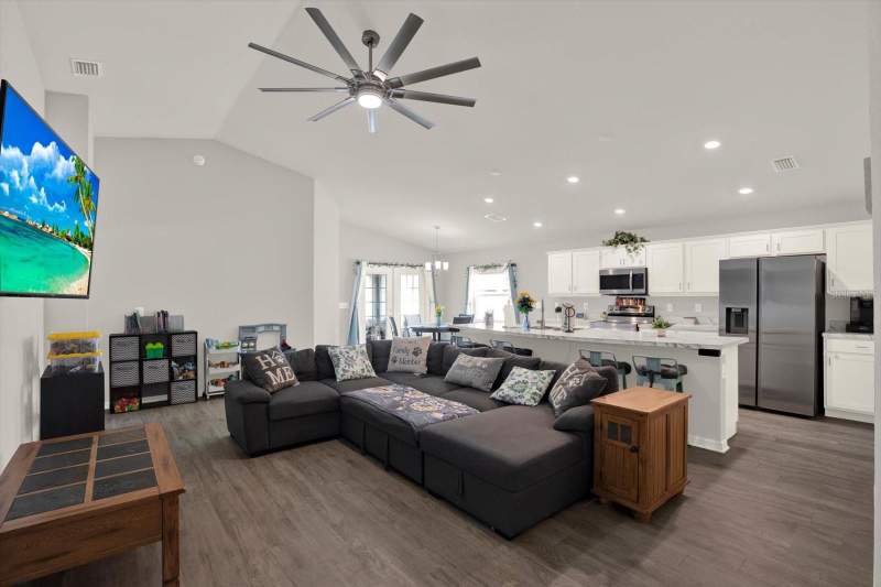 4 bedroom Single Family Residence at 117 Eagle Summit Drive, River Bend West Sub, Ruskin — photo 4