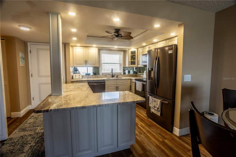 1 bedroom Condominium at 4525 Cove Circle #1107, Concord Towers Condo, St Petersburg — photo 2