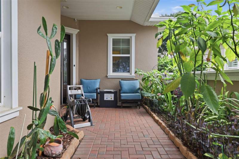 2 bedroom Single Family Residence at 273 Silver Maple Road, Cascades/Groveland Ph 4-1, Groveland — photo 3