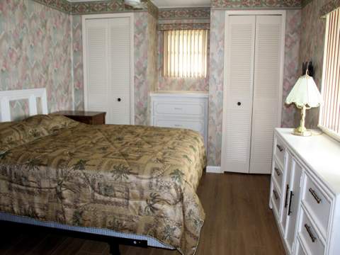 802 Date Palm Street, Largo FL - photo 11 of 15