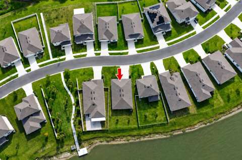 3830 Capri Coast Drive, home for sale in Plant City 33565