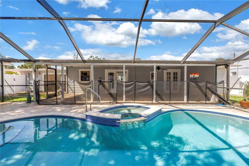 4 bedroom Single Family Residence at 7740 40th Terrace, Coleman Sub, St Petersburg — photo 5