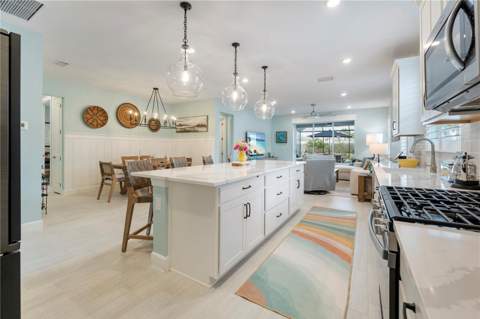 15877 Shoreline Drive, Punta Gorda FL - photo 13 of 77