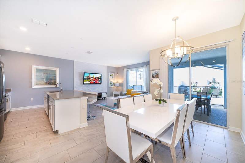 4 bedroom Townhouse at 212 Ocean Course Avenue, Stoneybrook South North Prcl Ph 1, Davenport — photo 2