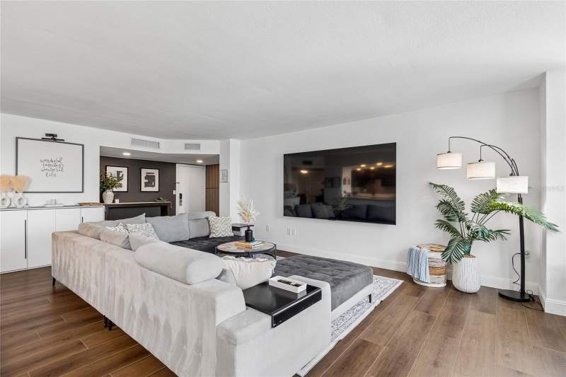 2 bedroom Condominium at 644 Island Way #405, Island Point 1 Condo, Clearwater — photo 4
