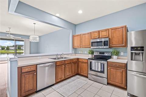 4879 Pond Ridge Drive, Riverview FL - photo 12 of 57