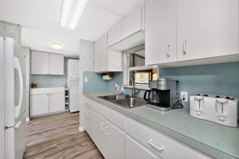 3 bedroom Manufactured Home at 7494 Danvers Circle, Village Holiday Lake, Port Charlotte — photo 3