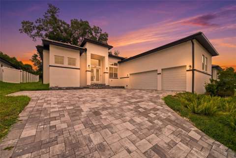555 Sanctuary Golf Place, gated community for sale in Apopka