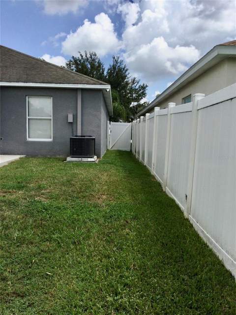 10728 Shady Preserve Drive, Riverview FL - photo 11 of 16