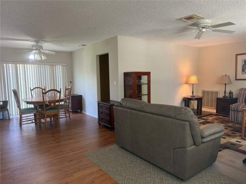 2 bedroom Single Family Residence at 4238 Pinefield Avenue, Beacon Square, Holiday — photo 5