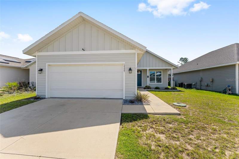 4 bedroom Single Family Residence at 12327 NW 159th Way, Savannah Station Ph 2A Unit 2 Pb 37 Pg 56, Alachua — photo 2