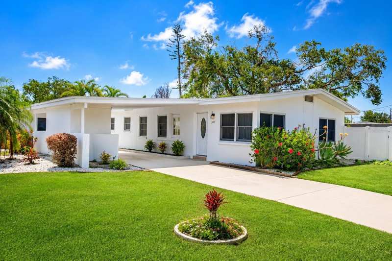 3 bedroom Single Family Residence at 301 41st Avenue, Belle Vista Point, St Pete Beach — photo 1