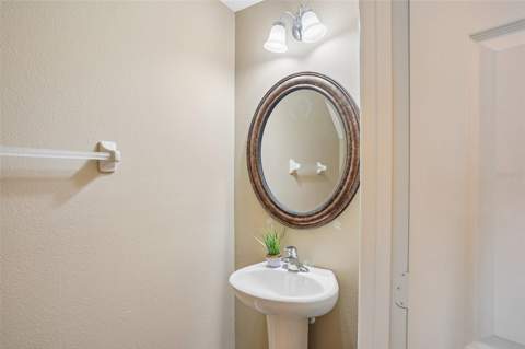 1329 Heritage Commons Drive, Winter Springs FL - photo 15 of 40