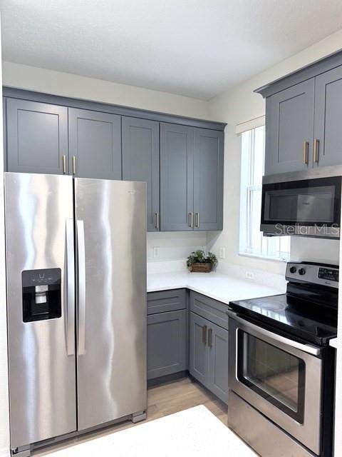 1282 S Beach Circle, Kissimmee FL - photo 10 of 55