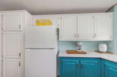 106 Thatch Palm Street, Largo FL - photo 7 of 80