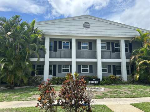 300 35Th Avenue #F8, home for sale in St. Petersburg 33704