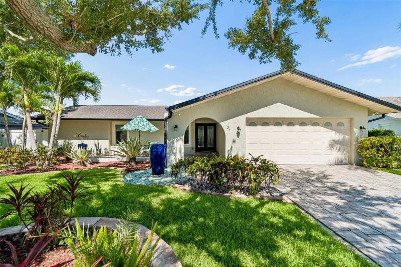 2 bedroom Single Family Residence at 725 Del Oro Drive, Del Oro Shores 1st Add, Safety Harbor — photo 3