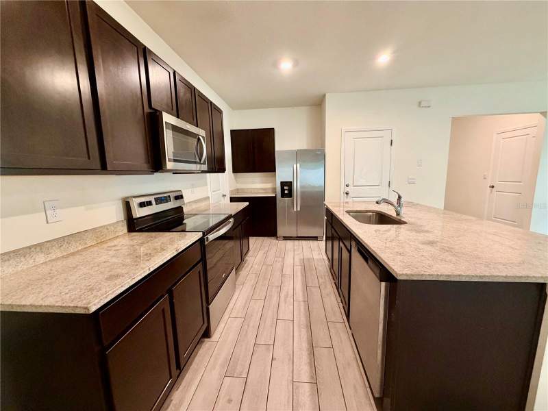 5 bedroom Single Family Residence at 4802 SW 51st Way, Oaks Preserve Ph 1 Pb 37 Pg 66, Gainesville — photo 2