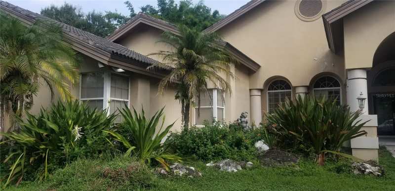 5 bedroom Single Family Residence at 6368 W Maclaurin Drive, Tampa Palms 4A Unit 1, Tampa — photo 1