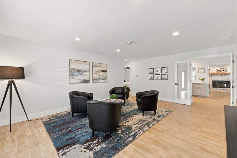 3 bedroom Single Family Residence at 4318 Helena Street, Shore Acres Overlook Sec, St Petersburg — photo 2