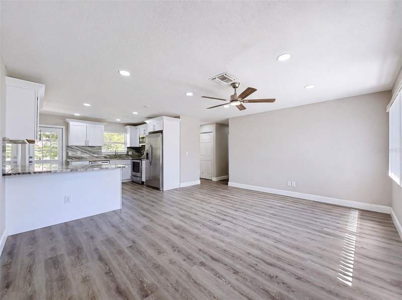 3 bedroom Single Family Residence at 14998 Mockingbird Lane, Twin Lakes Manor 1st Add, Clearwater — photo 3
